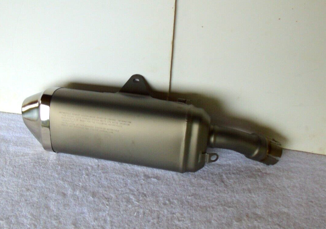 Suzuki GSX-R600 GSX-R750 Exhaust Muffler New OEM # 14310-15J00-H01