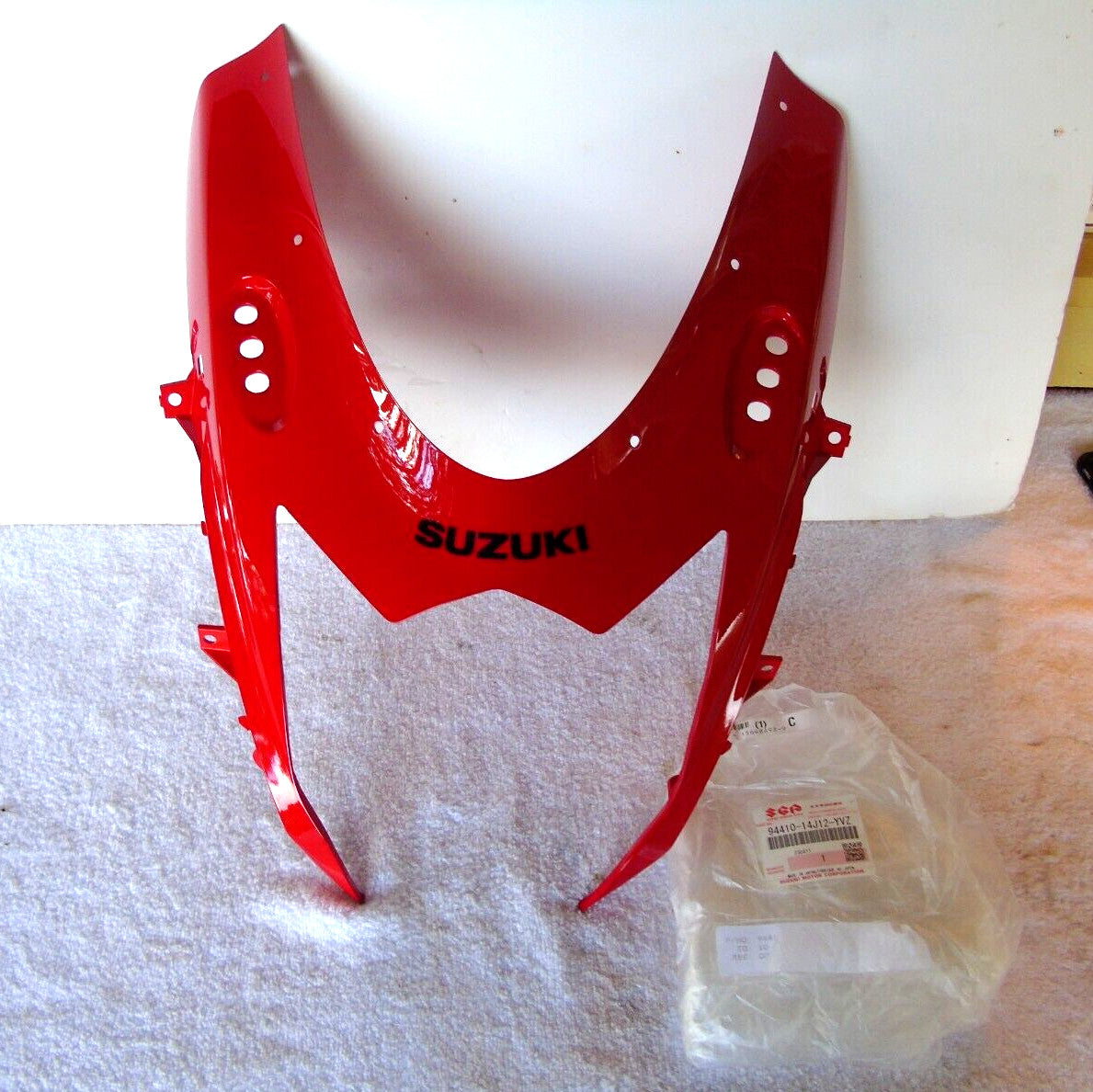 Suzuki GSX-R 600 GSX 750R Front Cowl Red 94410-14J12-YVZ 94672-14J01-YZV